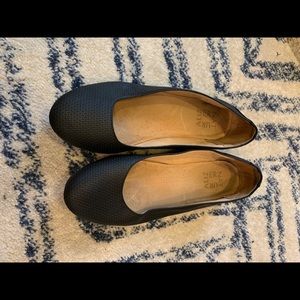 Naturalizer Flats